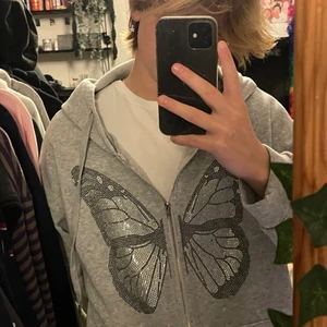 Rinestone jacka - Från shein, lite skumt material men snygg. Hel