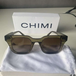 Chimi 04 - Säljer min kompis gröna chimi. Box och sånt ingår💘