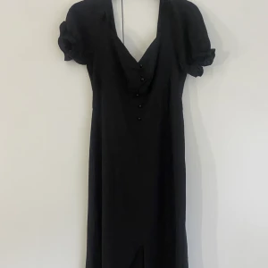 Svart sommar klänning  - Tunn,svart sommar klänning 