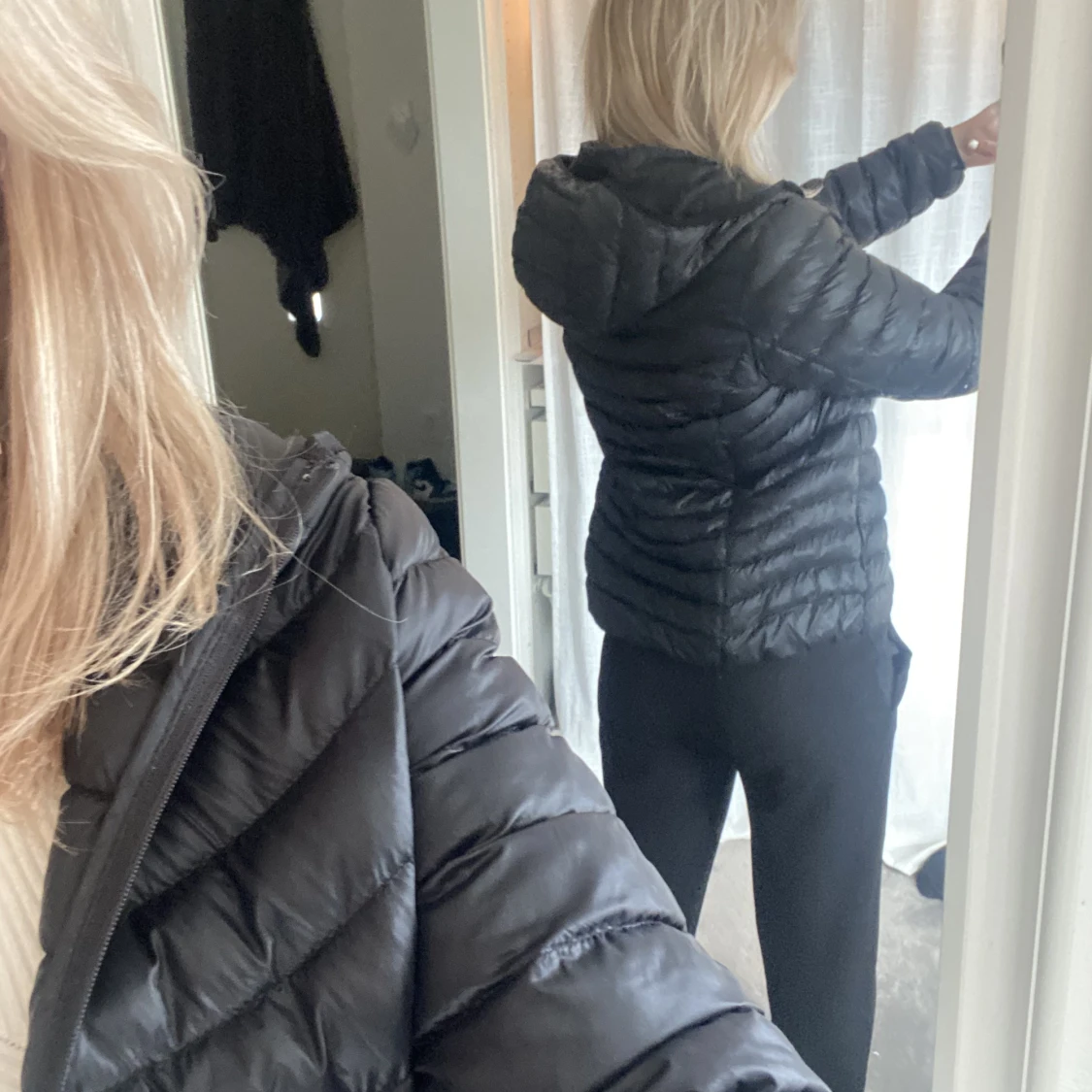 Tunn svart jacka - 90