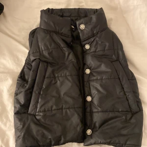 Design by si väst  - Design by si väst. Nästan oanvänd 