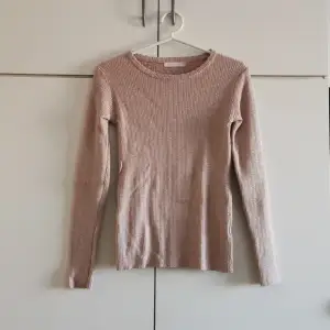 Sweater from Love and M. Size S. Very few times used 