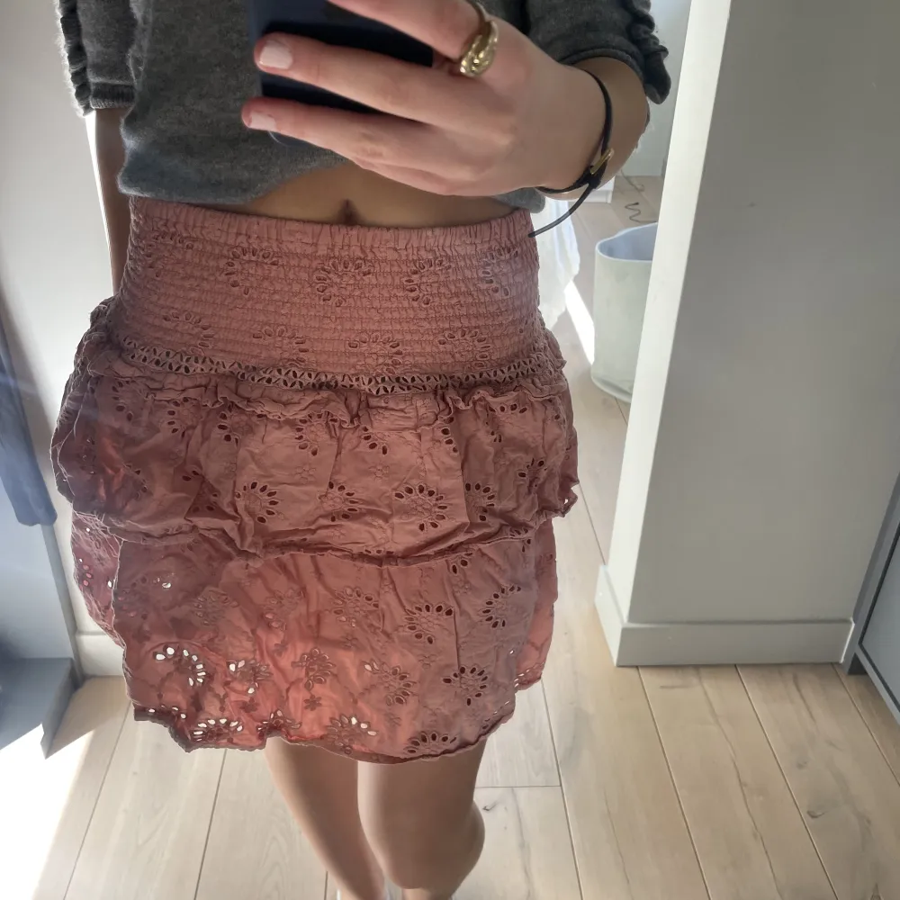 Fin kjol från Sofie schnoor💖Ganska använd så därför nedsatt pris🥰. Kjolar.