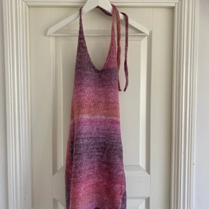 Fin sommarklänning - Superfin klänning från Princess Polly. Köpt för €55 om jag ej minns fel. Endast använd en gång!