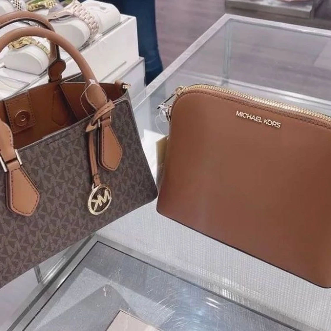  michael kors väska  - 91