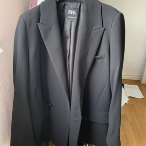 Zara blazer  - Svart zara blazer 😇