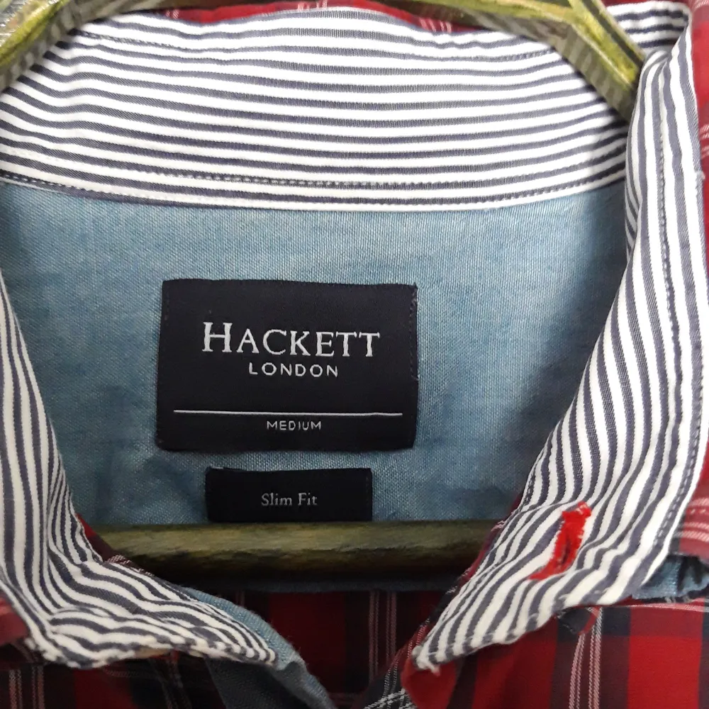 Skjorta från Hackett London 100% bomull Storlek Medium (slim fit). Paidat.