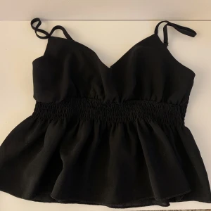 Topp - Säljer detta linne/topp!