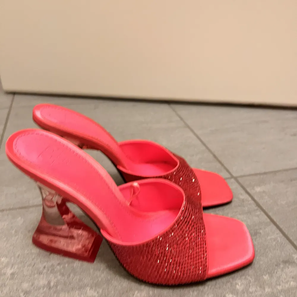 Barbie Pink Sandals size 38 Used once. Skor.