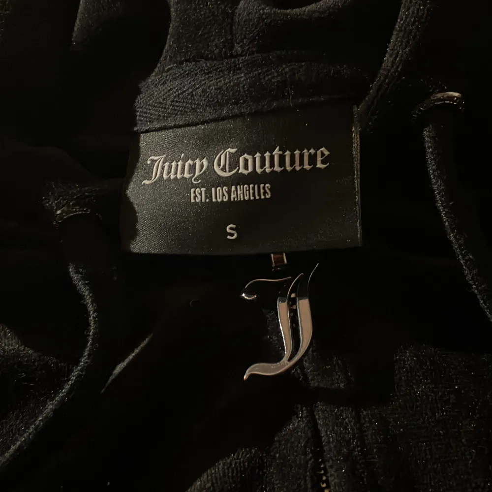 Juicy couture munk jacka,mycket bra skick!. Tröjor & Koftor.