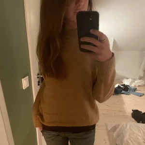 Stickad tröja - Ja tack!!! Skit snygg och najs till vintern