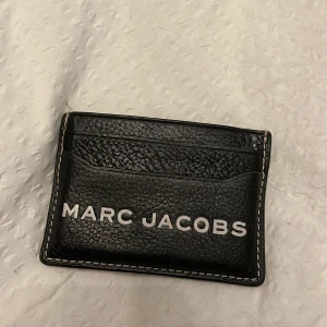 Marc Jacobs plånbok - Marc Jacobs korthållare🖤
