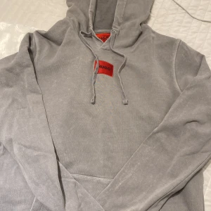 Hugo boss hoodie - Hoodie från Hugo boss. Aldrig använd.