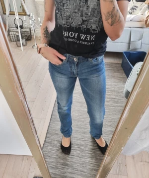 Jeans  - Jeans i fint skick 
