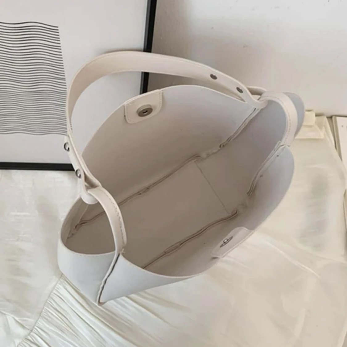 Krämvit Väska - 90