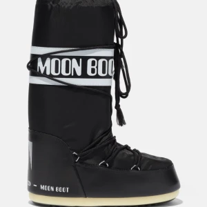 Söker moonboots! - Söker moonboots i någon av de tre färgerna! Storlek: 39-41 Jag betalar helst runt 900kr!