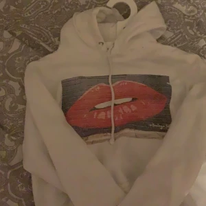 Hoodie - Säljer denna från the cool elephant 💕