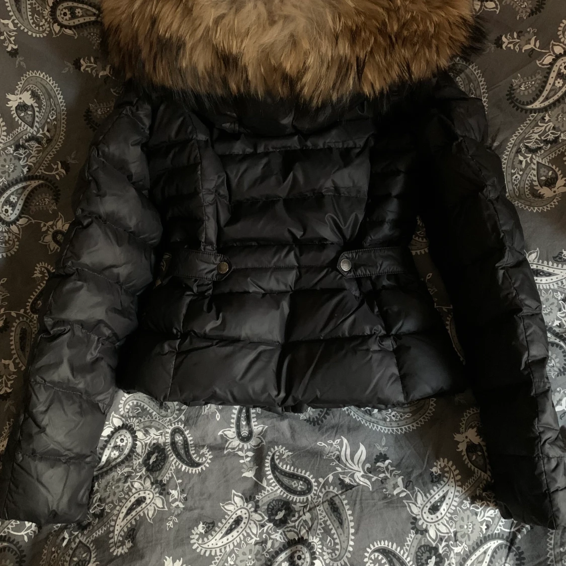 Fin dunjacka från rock&blue äkta päls Använd ett fåtal gånger.  - 90