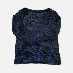 STOCKH LM Blus - Blus från märket Stockh lm i strl 38, skulle dock säga att den motsvarar en 36 🦋 Den är i nyskick och fraktas spårbart för 29 kr 🖤