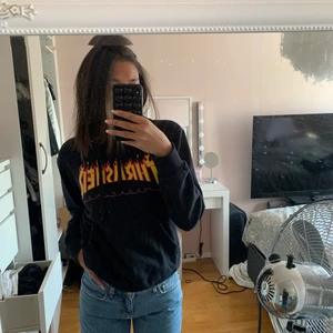 Hoodie - Säljer denna trasher hoodien som aldrig kommer till användning.