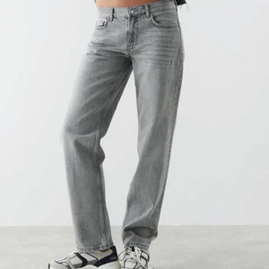 Low waist jeans - Low waist jeans från Gina, i bra skick och köpta för 500💕 skriv för egna bilder