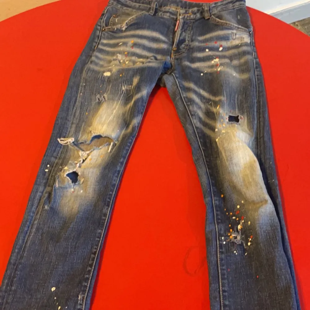 Säljer äkta dsq2 jeans  Pris kan diskuteras. Jeans & Byxor.