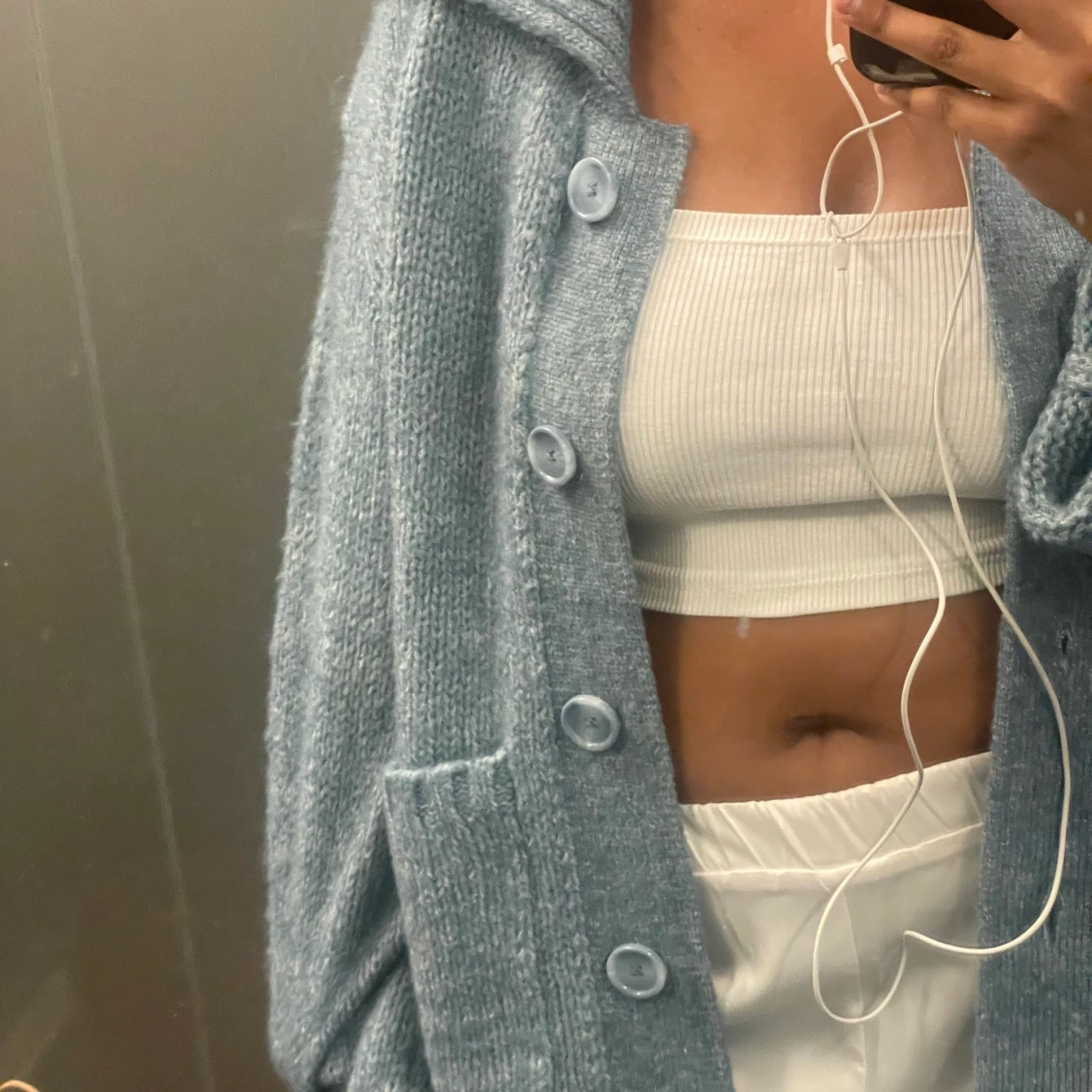 Blå stickad tröja - 90