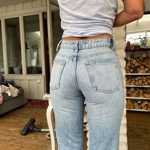 NYA zara jeans (36) - Lågmidjade jeans från zara  Oanvända  Storlek 36 Lågmidjade 