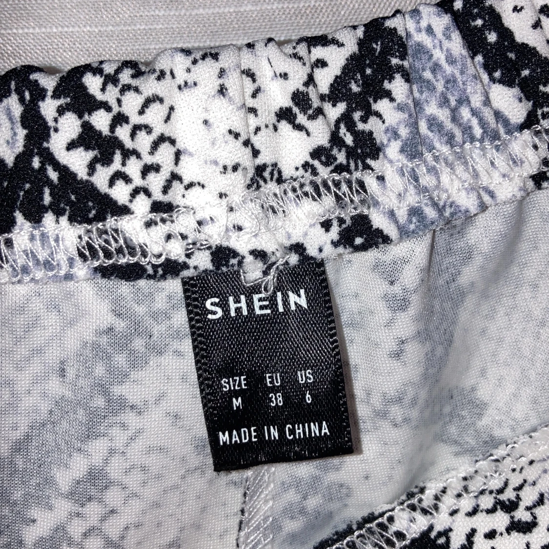 Orrebyxor shein - 90