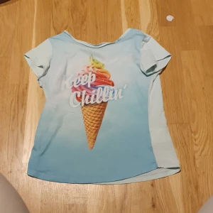 Keep chilling t-shirt - Tröja "keep chilling" 