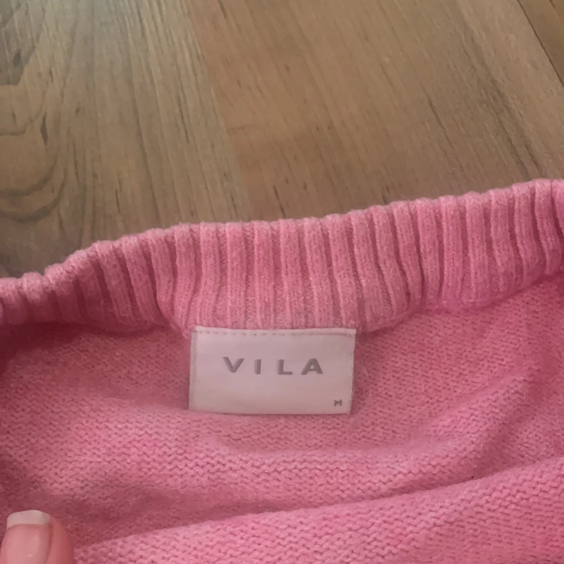 Rosa stickad tröja från Vila  - 91