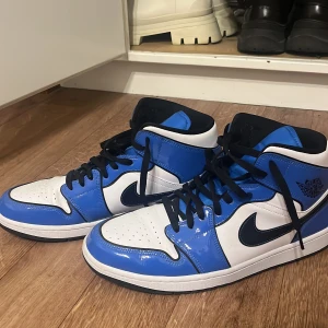 Nike Jordans  - Storlek 45  Använda 2 gånger  Bra skick Nypris: 3060kr 