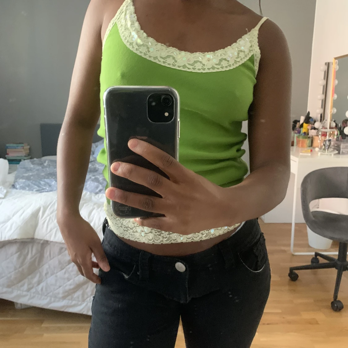 Grönt linne som glittrar!✨✨