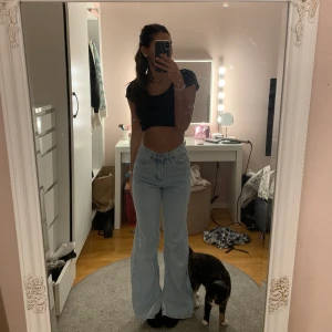 Jeans - Använder aldrig dem och dem är även för långa för mig tyvärr 