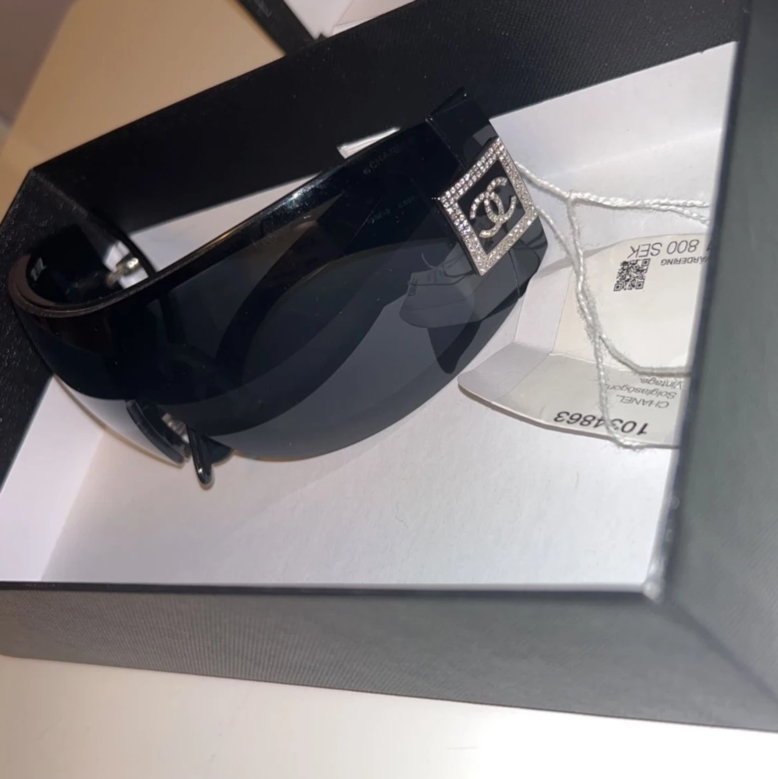 Chanel solglasögon  - 90