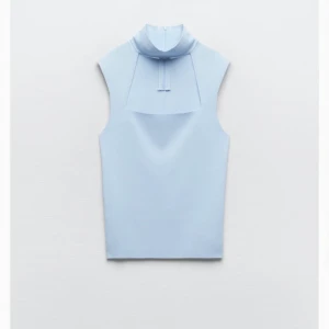 Zara topp - Så fin topp endast använd 1 gång💓💓