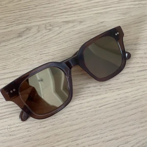 Chimi #004 - Köpta här på Plick, men har tyvärr aldrig använt så säljer vidare. Superfint skick. Enligt förra ägaren var de oanvända. Inga repor som jag kan se. Köparen står för frakten. 