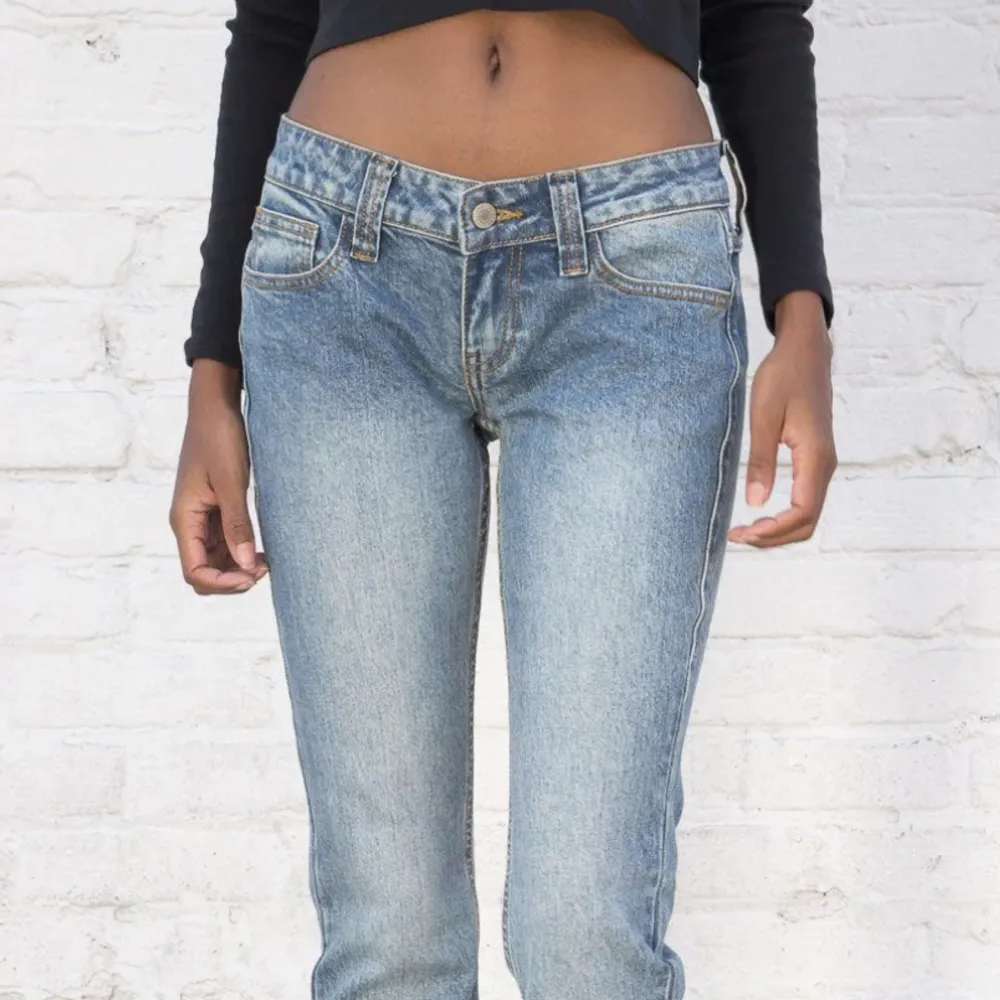Söta lågmidjade jeans . Jeans & Byxor.