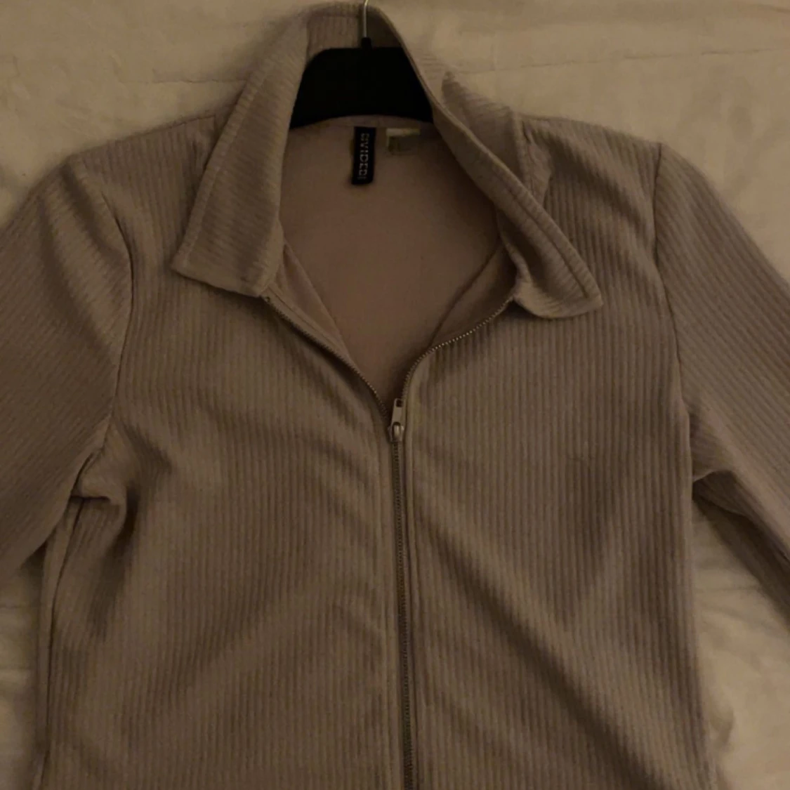 Tröja med dragkedja