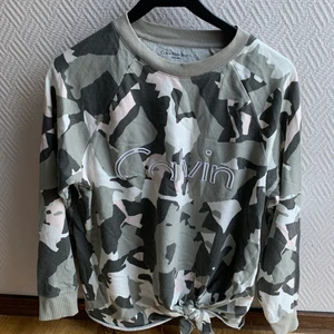 Calvin Klein tröja - Calvin Klein tröja storlek S