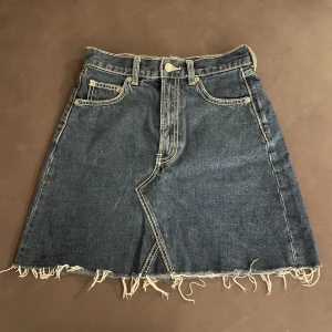 Jeans kjol - Jeans kjol från Zara.