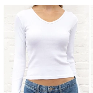 Brandy Melville vit topp - 100kr+ frakt!