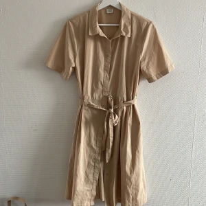 Skjortklänning  - Skjortklänning i jättebra skick. 