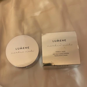 Lumene puder - Oöppnat Lumene nordic nude, air-light loose powder i translucent shade. Går inte att köpa längre. Frakt tillkommer