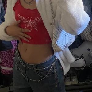 Röd fjärils topp XS 🍒 - Röd fjärils topp i XS men skulle passa en S också. 