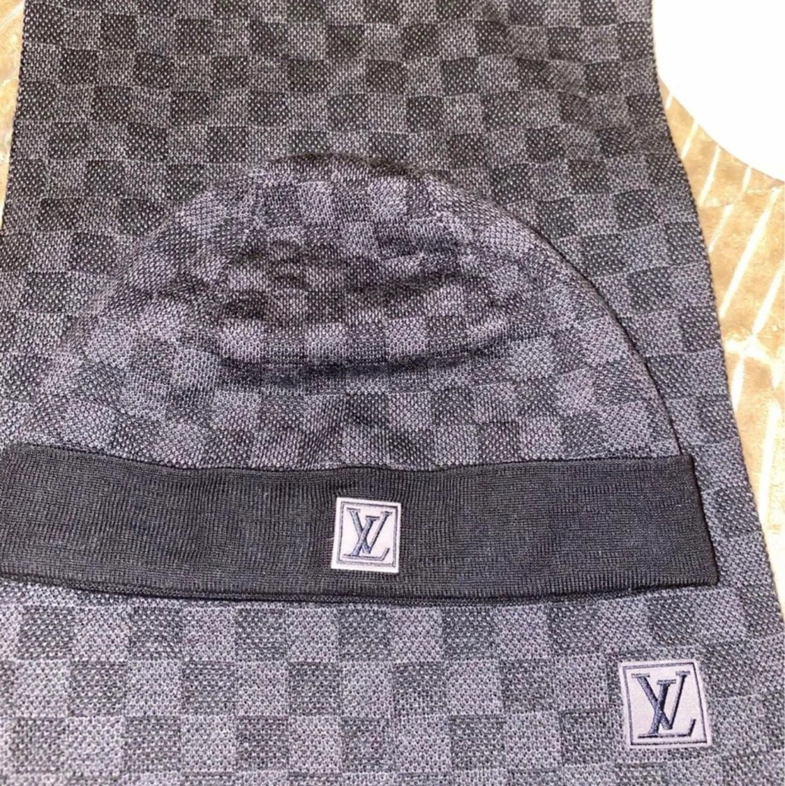 Lv set mössa och scarf - 90