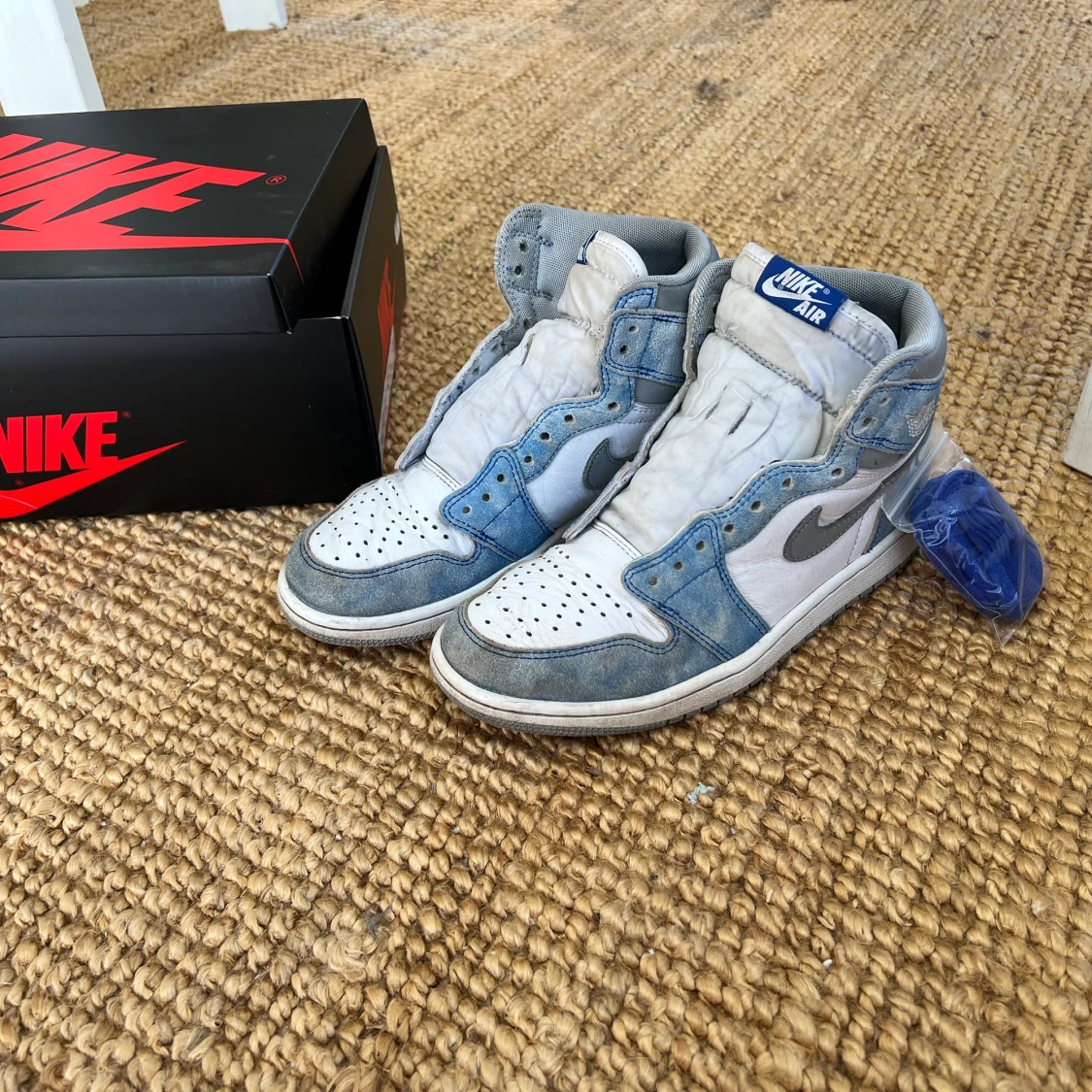 Jordan 1 hyper royal: nypris/5590kr - 91