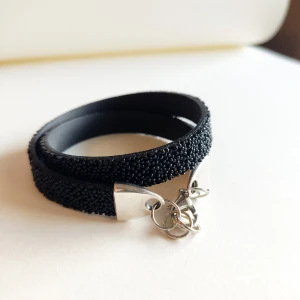Handmade bracelet handgjord armband  - Black handmade bracelet, new. 36-38 cm length 