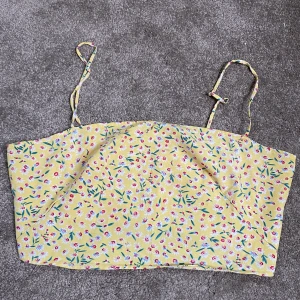 Sommar topp - Somrig blommig topp 