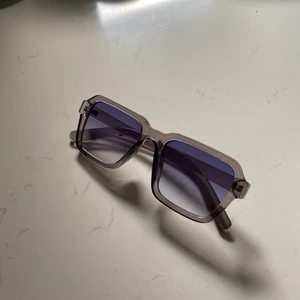 Vintage Solglasögon - London Design Rayflectors, köpta på Pop Boutique i Gbg. UV400 så standard glajjor 👍